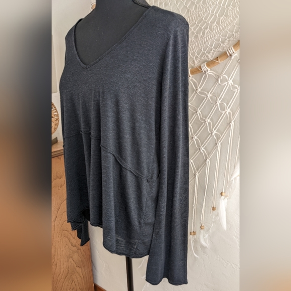 Michael Stars Flowy Top - Picture 4 of 6